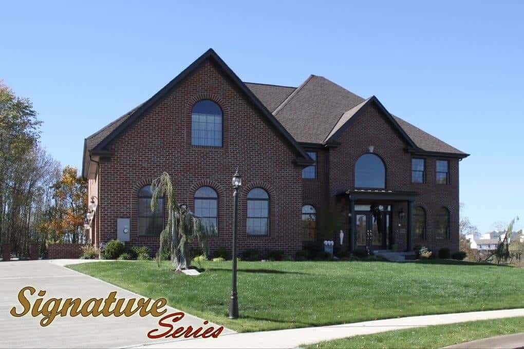 Holly Model Home Front Color with Text Image- Signature Series