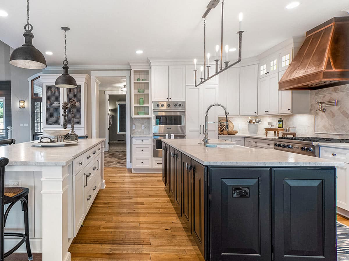 gourmet kitchen with large kitchen island